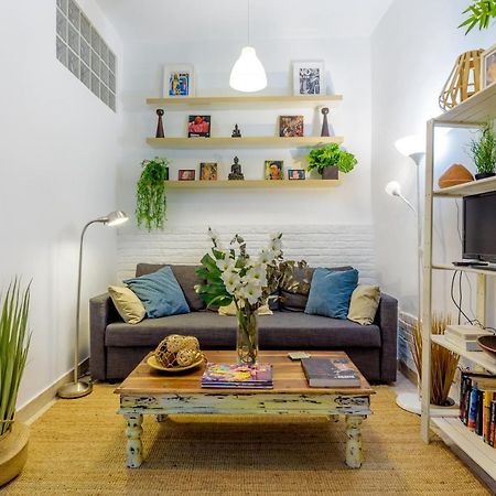 Апартаменты Stylish Loft At Chueca'S Heart Мадрид Экстерьер фото