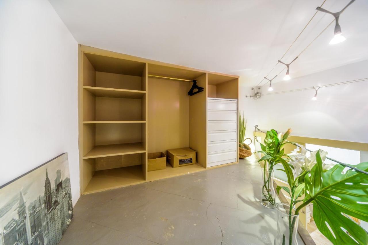 Апартаменты Stylish Loft At Chueca'S Heart Мадрид Экстерьер фото